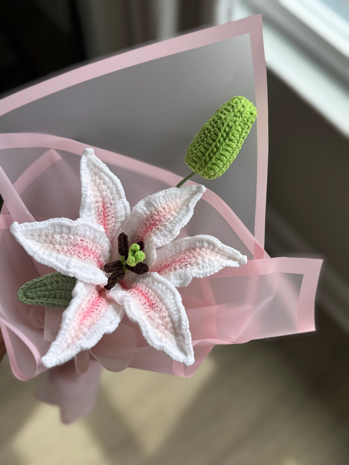 Blushing Stargazer β Handmade Crochet Lily Bouquet πΈπ€
