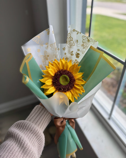 Golden Hour Bloom – Handcrafted Fine Yarn Crochet Sunflower Bouquet