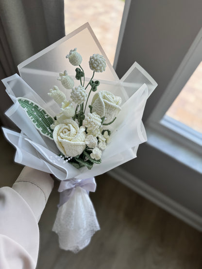 Luxury White Crochet Rose Bouquet with Forget-Me-Nots, Trifolium & Canterbury Bells – Handmade Forever Flowers