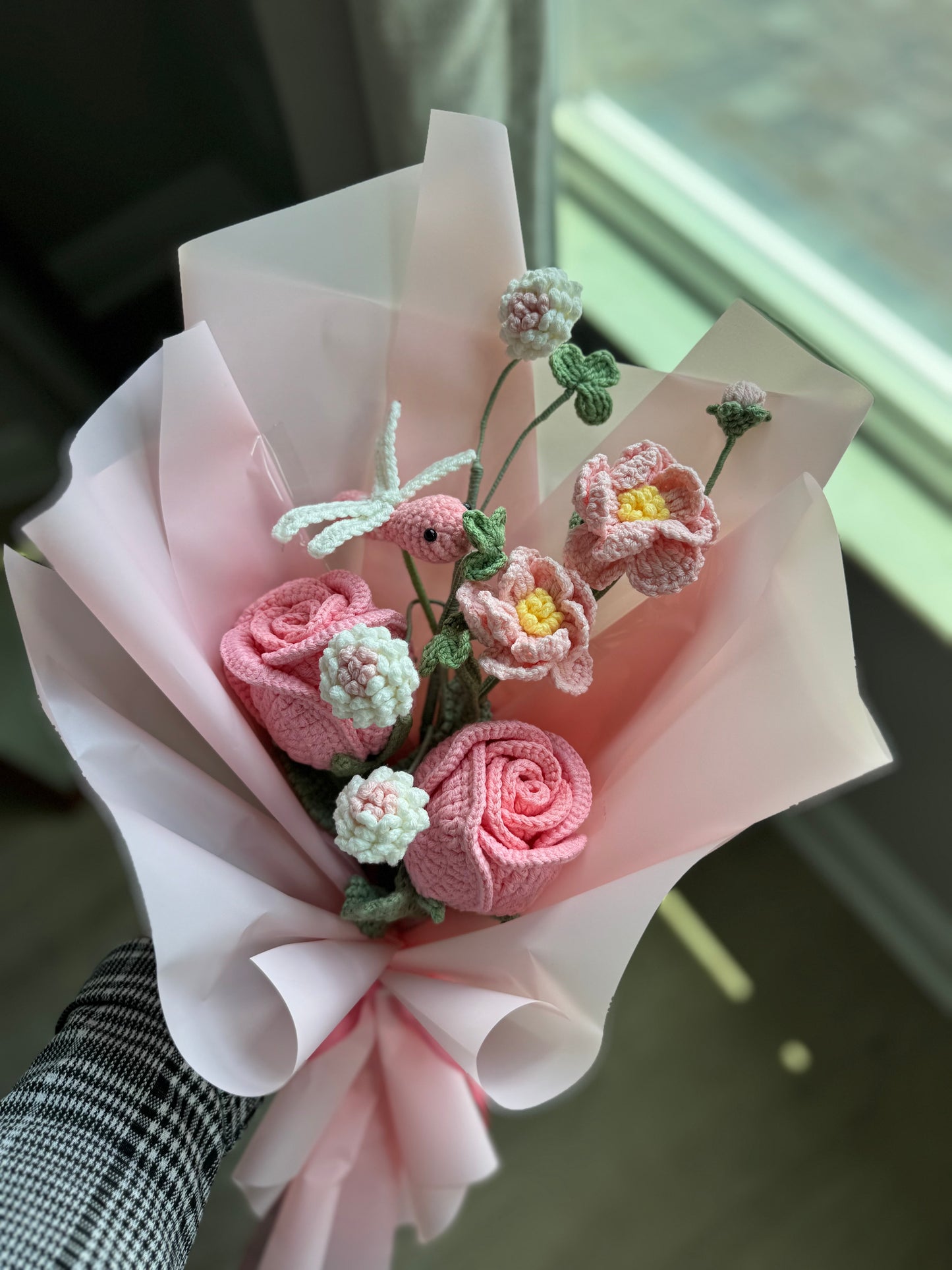 Dragonfly’s Rose Garden Crochet Bouquet 🩷