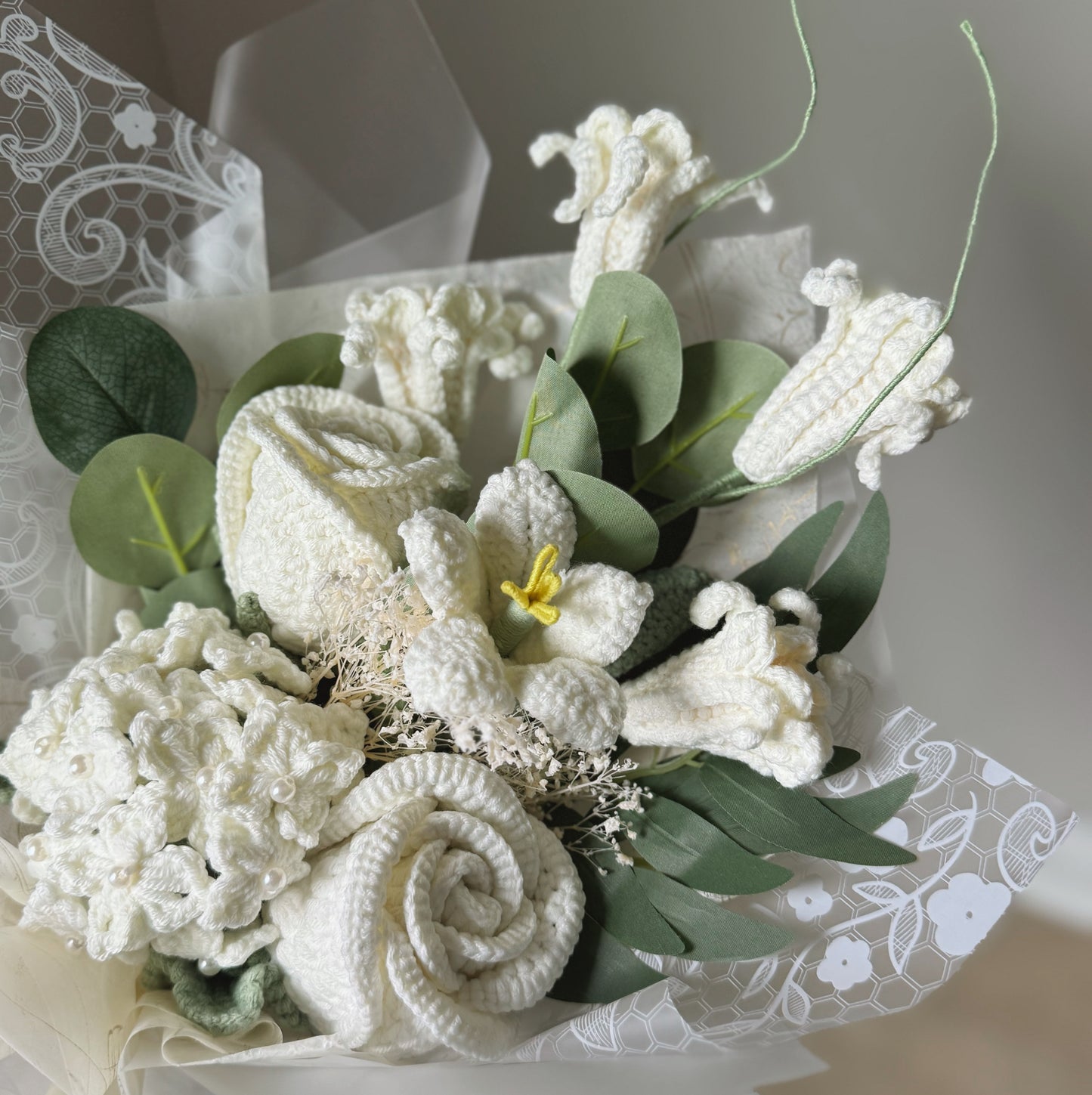 Snow Petal Classic Bouquet