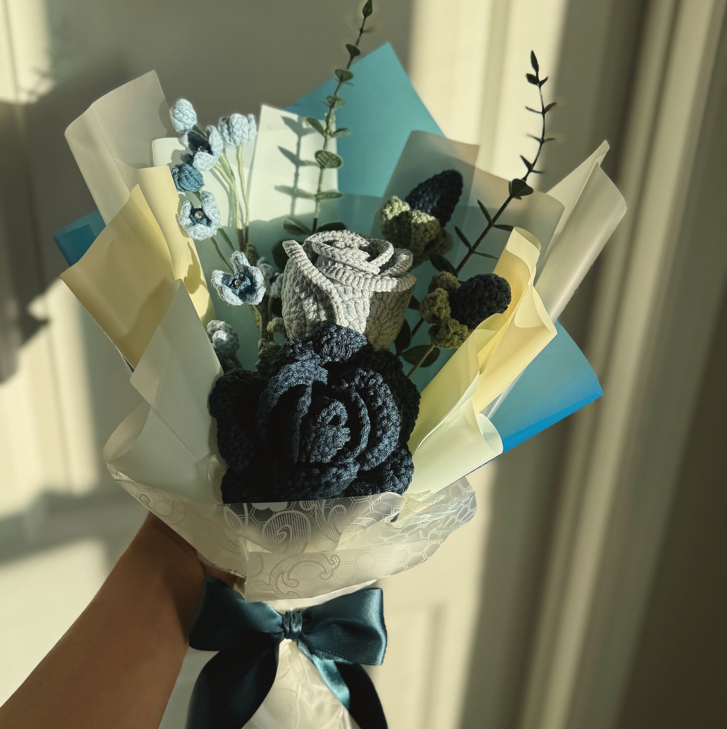 Deep Sea & Soft Sky Rose Arrangement