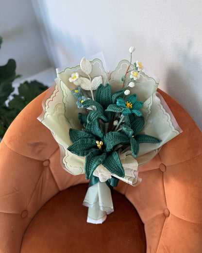 Midnight Emerald Bloom – Dark Teal Stargazer Lilies with Apricot & White Blossoms
