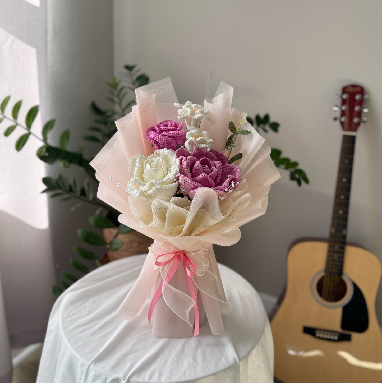 Soft Promise Rose Ensemble