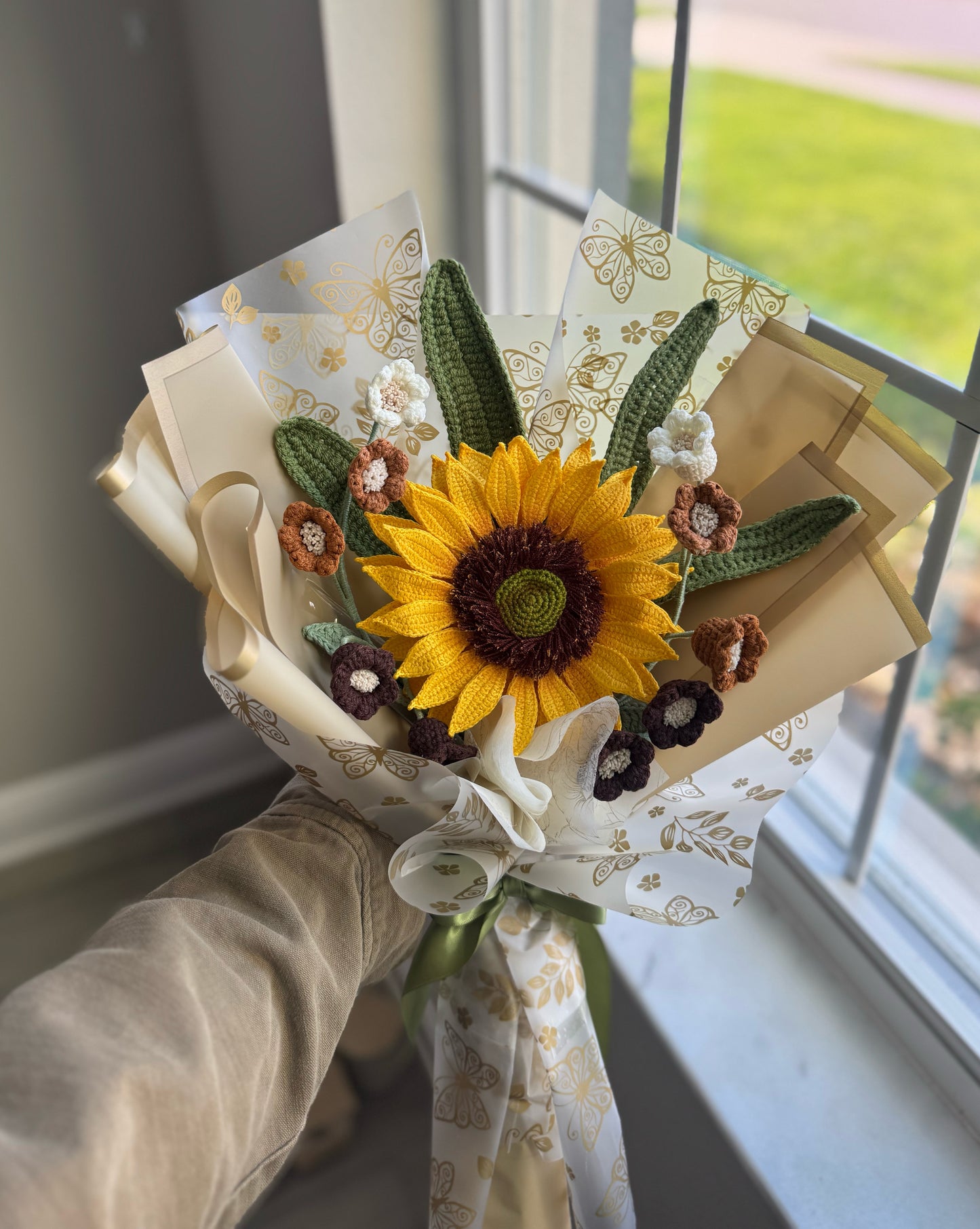 Golden Harvest Whisper – Fine Yarn Sunflower with Cocoa Lily of the Valley & Tulip Leaves