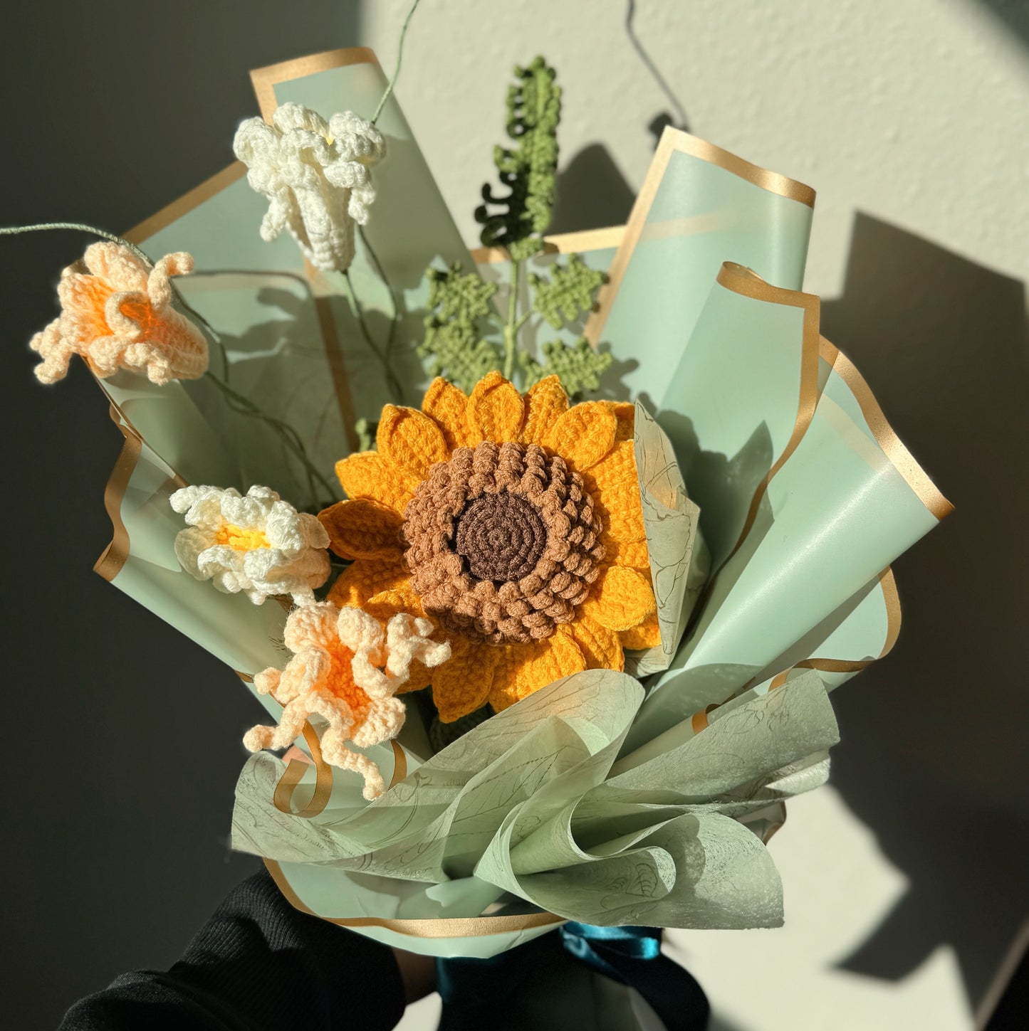 Evergreen Sunshine Bloom