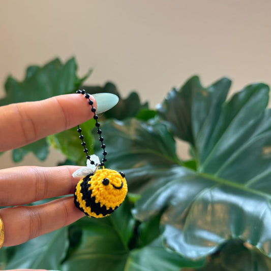 Crochet Mini Bumblebee Keychain – Handmade Bee Plush Charm, Cute Bag Accessory, Gift Idea