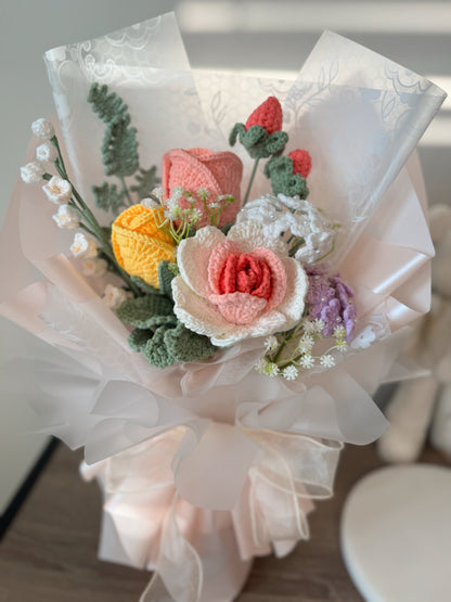 Extra-Large Self-Standing Mixed Roses Bouquet