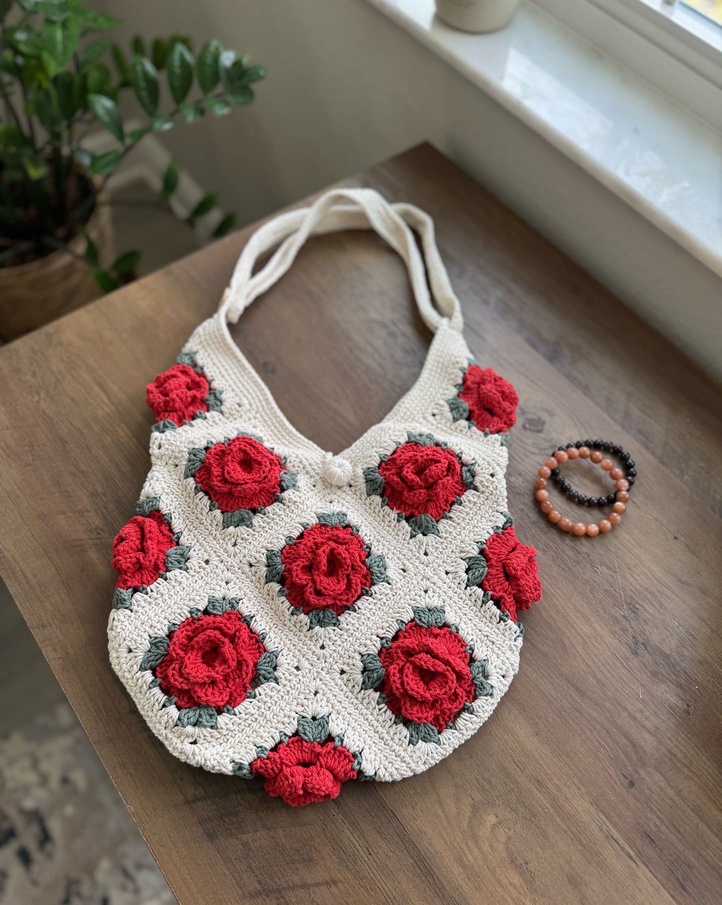 Cream White Crochet Rose Bag – Handmade 100% Cotton Granny Square Bag with Red Rose Detail & Adjustable Strap 🤍❤️🌹