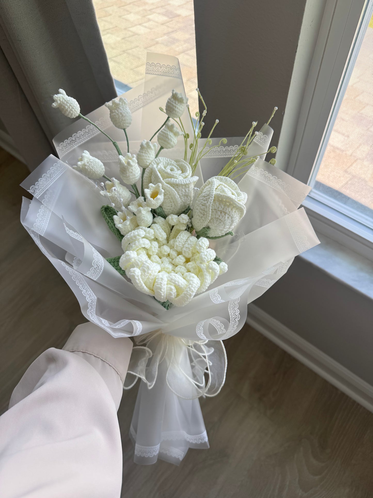 Luxury Ivory Crochet Bouquet – White Roses, Chrysanthemum, Canterbury Bells & Green Vine Spray
