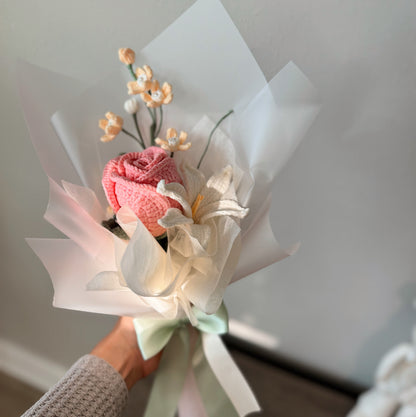 Blush Lily – highlighting the pink rose and white lily combination