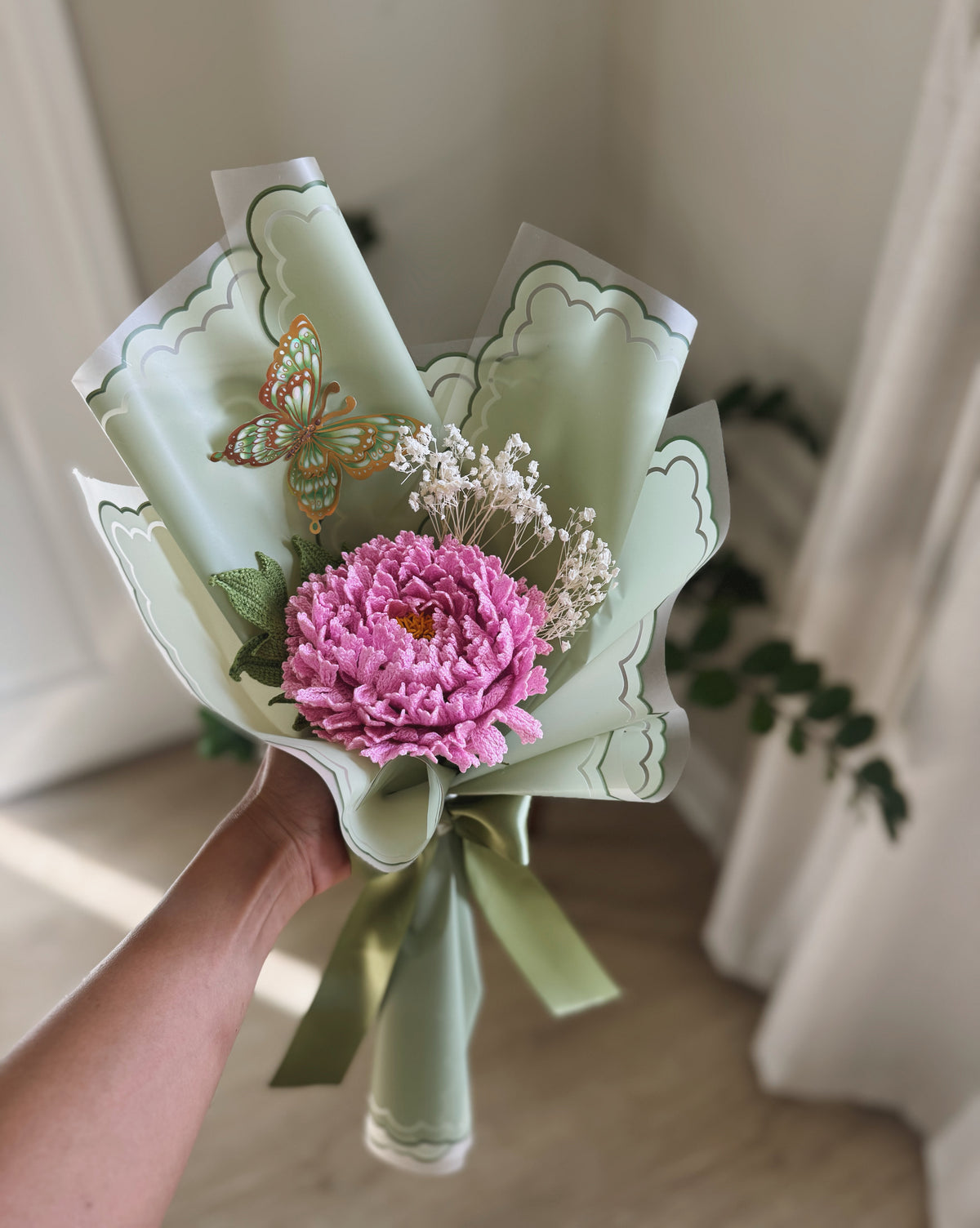 Petals of Poetry – Luxury Handcrafted Pink Crochet Peony Bouquet �