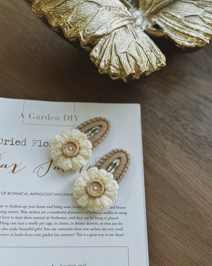 Vintage Daisy Crochet Hair Clips – Set of 2