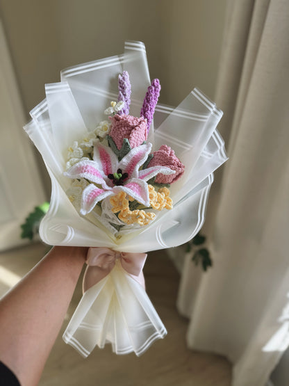 Blush of Starlight – Crochet Stargazer Lily, Dusty Rose & Forget-Me-Not Bouquet 🌸✨