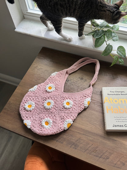 Soft Pink Crochet Daisy Bag – Handmade 100% Cotton Floral Shoulder Bag with Adjustable Strap 🌼